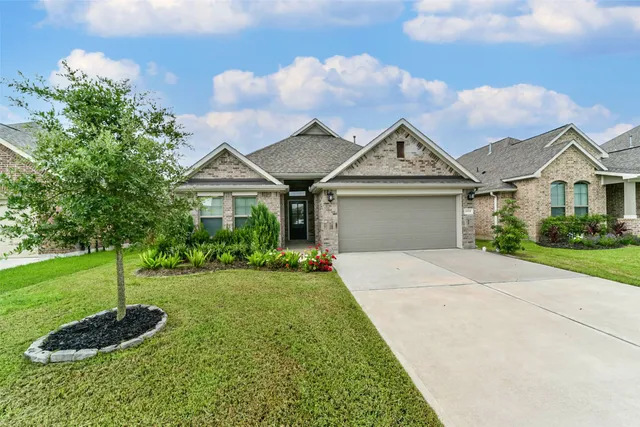 $3,000 | 4920 Arbor Crest Lane, League City, TX 77573