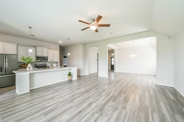 $3,000 | 4920 Arbor Crest Lane, League City, TX 77573