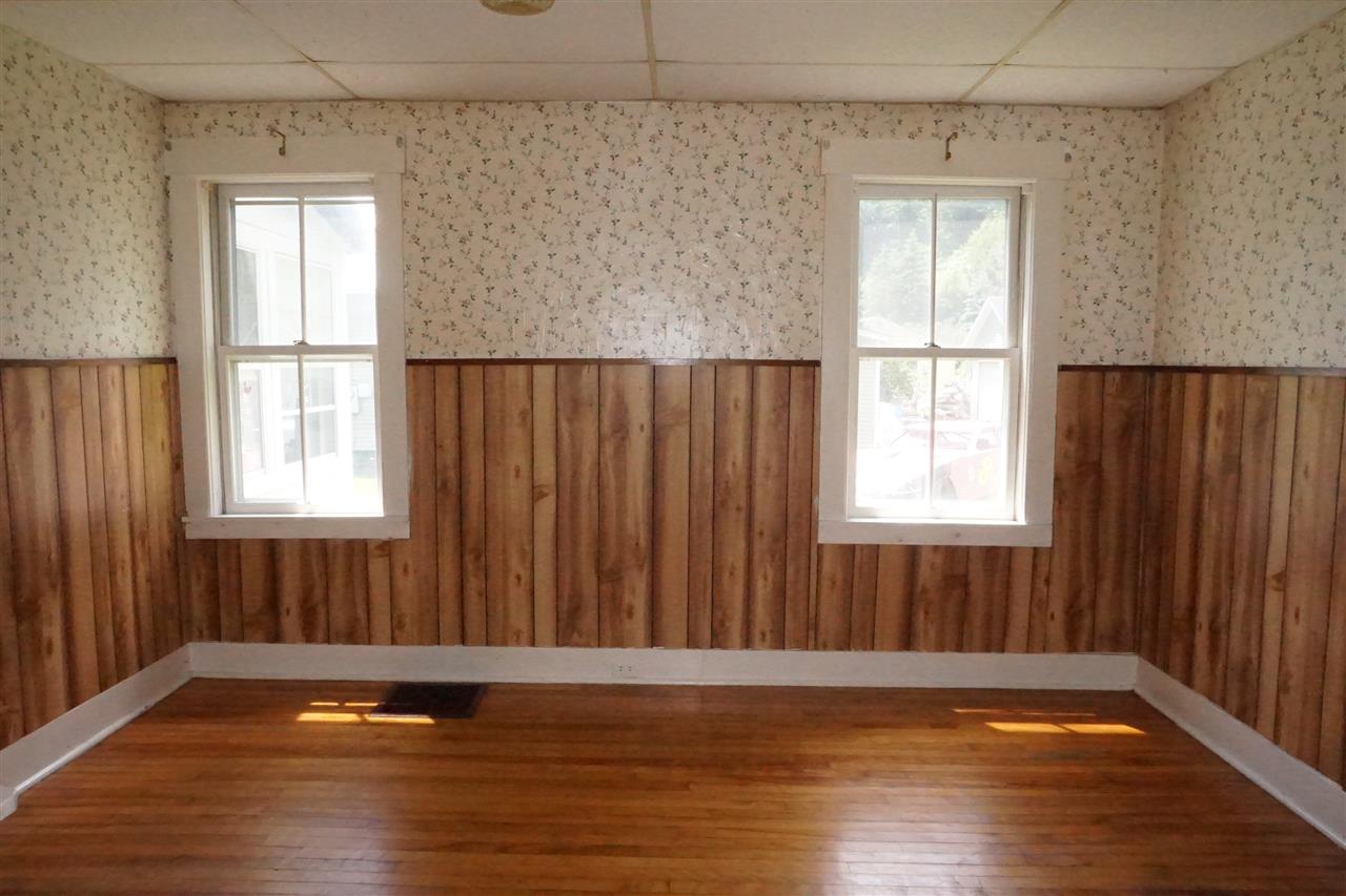 273 Connecticut River Road Hartford, VT 05001 - Photo 17 of 25 Gallery Image 17