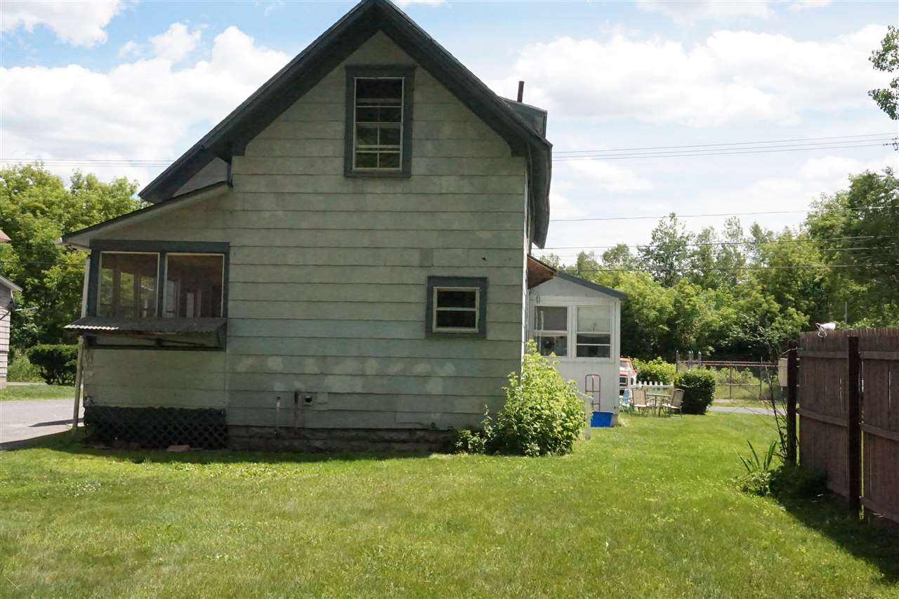 273 Connecticut River Road Hartford, VT 05001 - Photo 5 of 25 Gallery Image 5