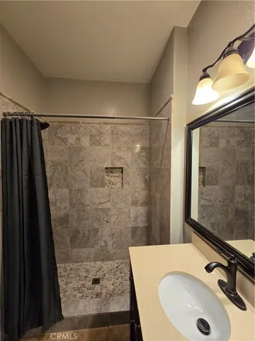 $3,100 | 736 Summit Drive, Palm Springs, CA 92262