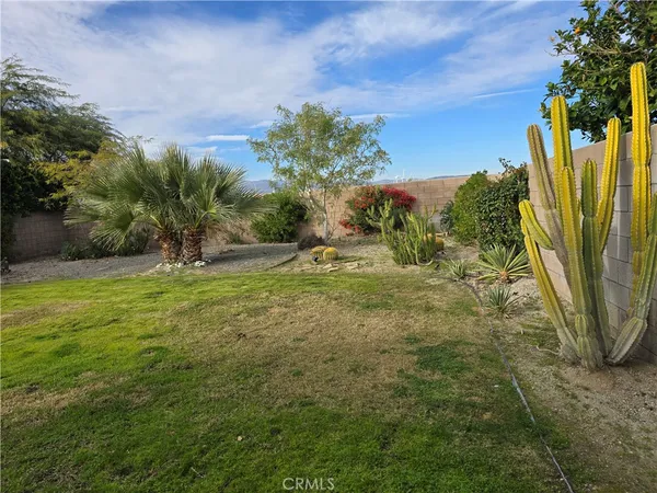 $3,100 | 736 Summit Drive, Palm Springs, CA 92262