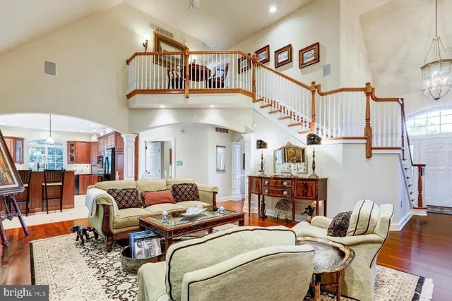 a view of a entryway