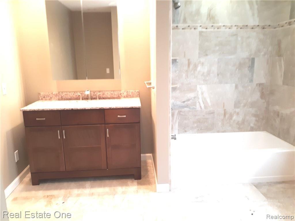 1804 Ruby Avenue Rochester Hills, MI 48309 - Photo 13 of 24