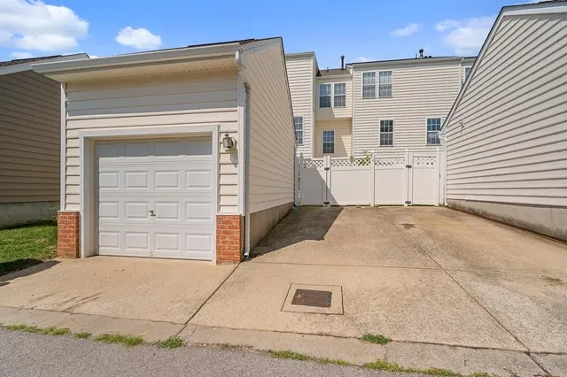 $2,849 | 7333 Althorp Way, Nashville, TN 37211