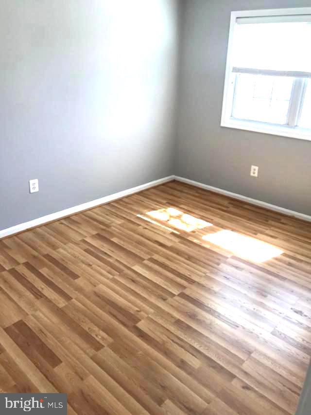 8531 Stonewall Road Manassas, VA 20110 - Photo 13 of 23 New Laminate flooring Room 2 upstairs