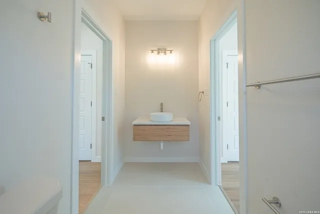 $2,500 | 11215 Link, San Antonio, TX 78213