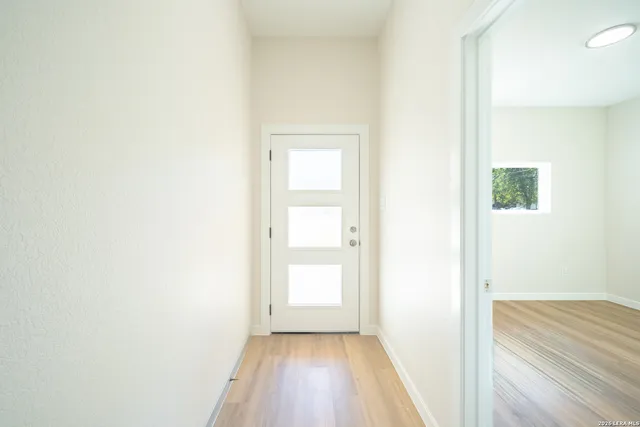 $2,500 | 11215 Link, San Antonio, TX 78213