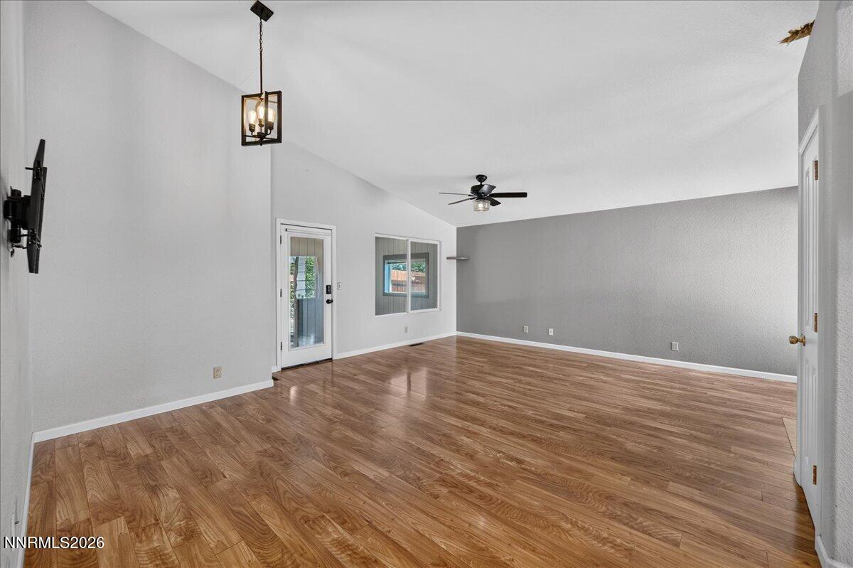 2975 Bryan Street Reno, NV 89503 - Photo 7 of 45 07-DSC_7570