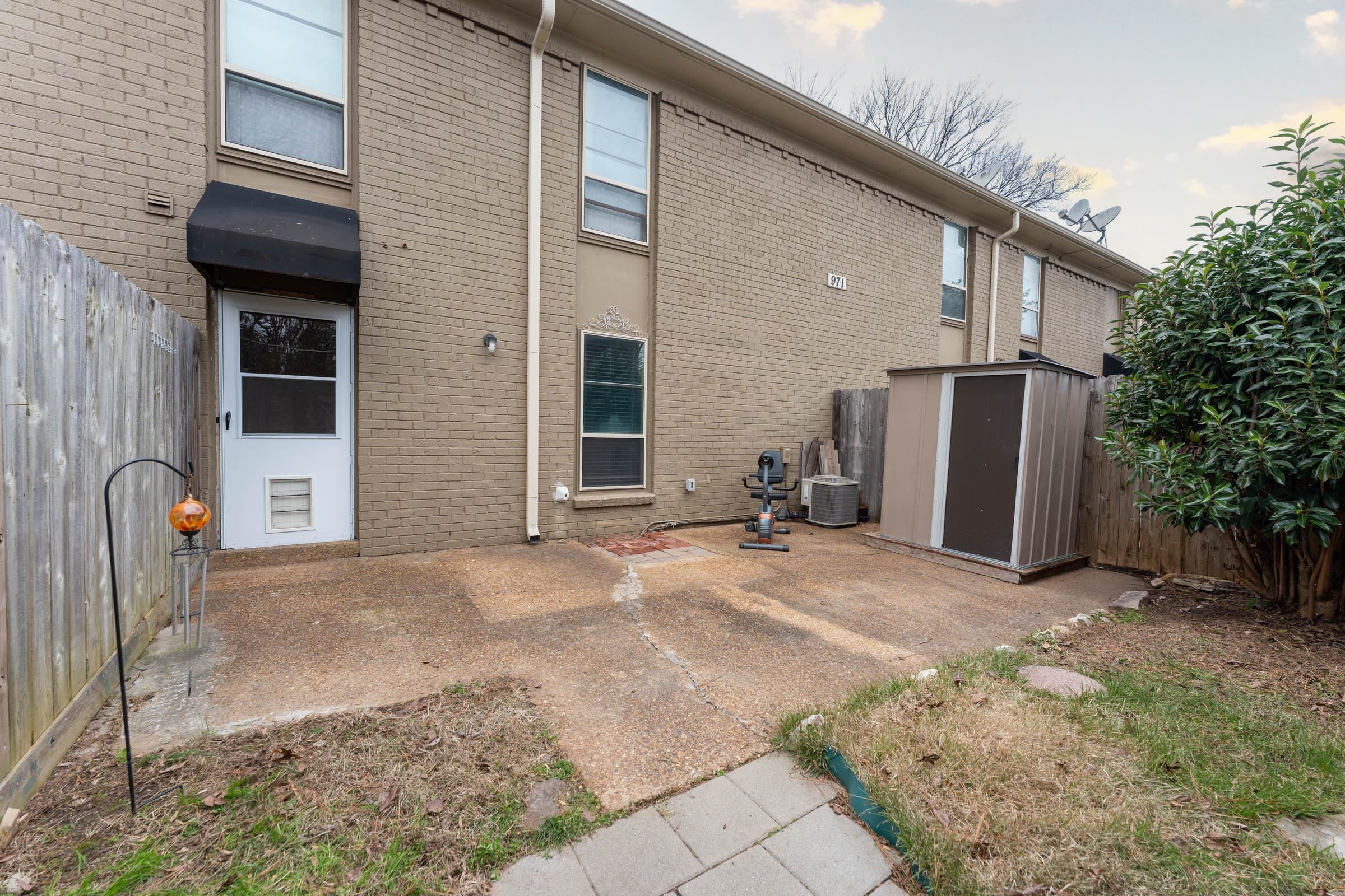 971 June Road, Unit 5 Memphis, TN 38119 - Photo 16 of 18 Gallery Image 16