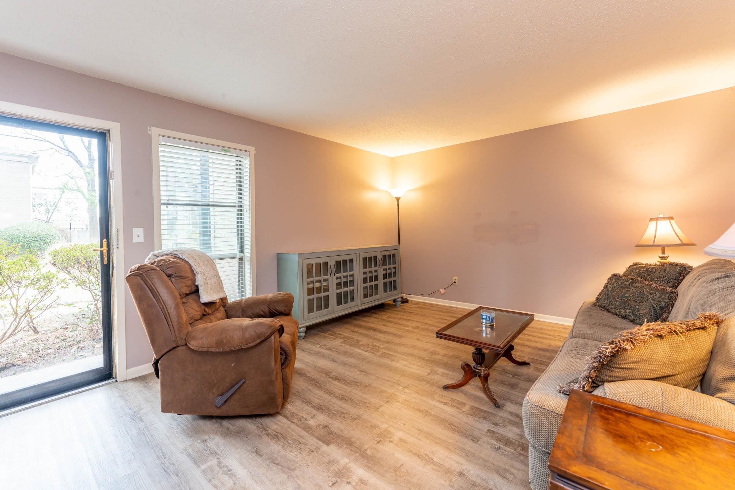 971 June Road, Unit 5 Memphis, TN 38119 - Photo 3 of 18 Gallery Image 3