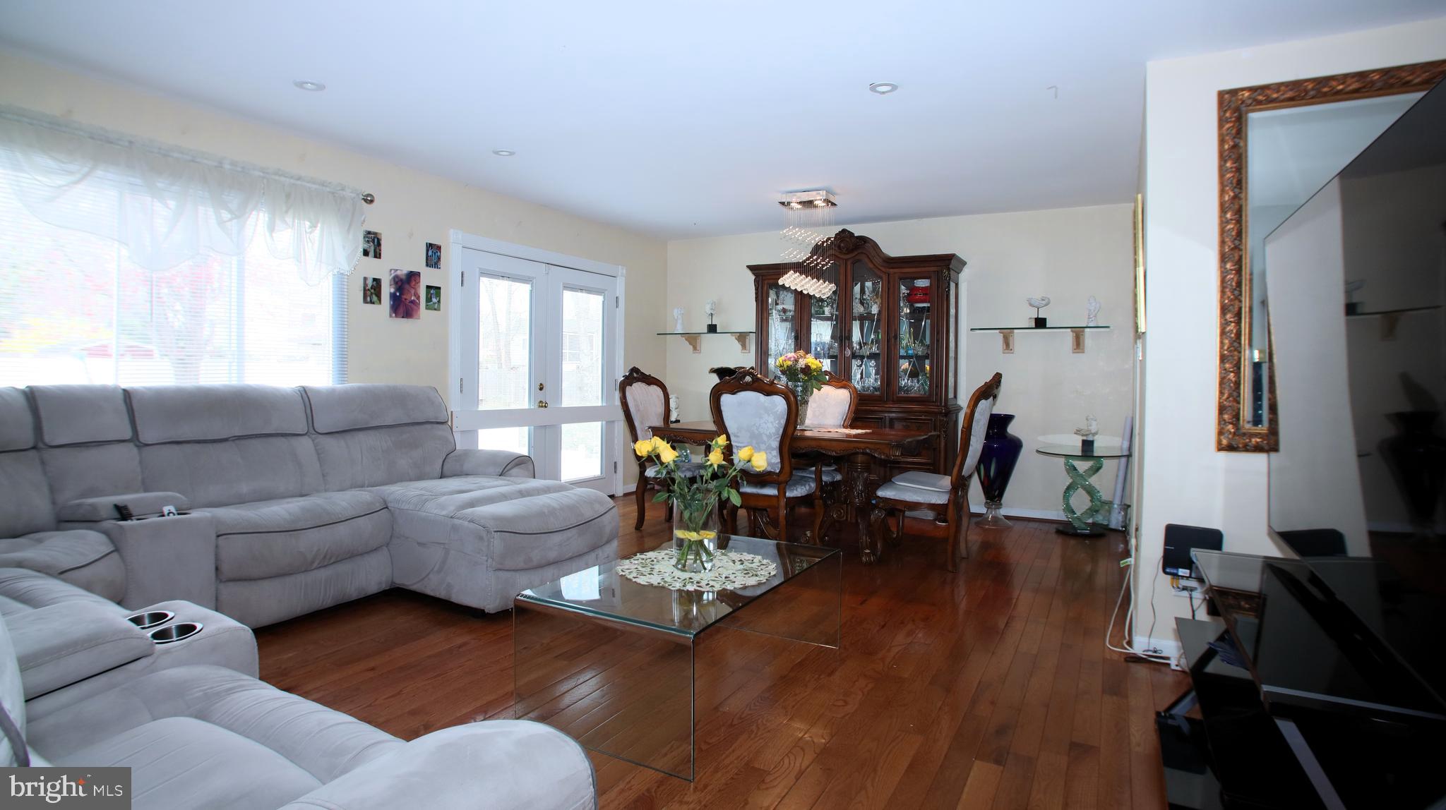 13408 Brackley Terrace Silver Spring, MD 20904 - Photo 4 of 33