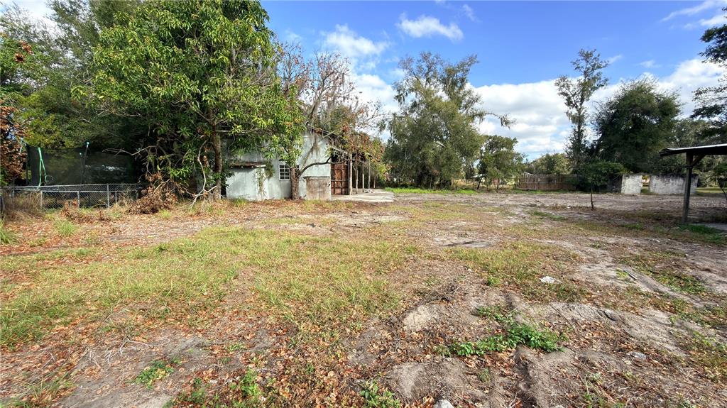 11 7th Street Southeast Fort Meade, FL 33841 - Photo 18 of 19 a view of back yard of the house
