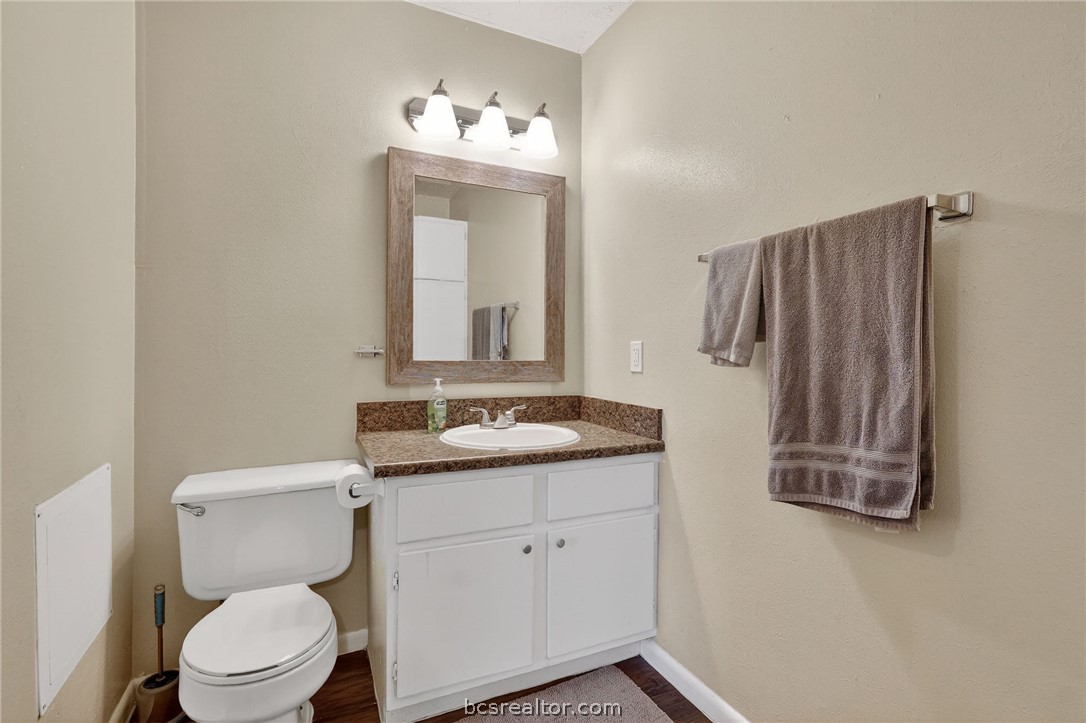 1400 Summit Street, Unit B College Station, TX 77845 - Photo 17 of 28