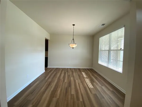 $2,950 | 5595 Mirror Lake Drive, Cumming, GA 30028