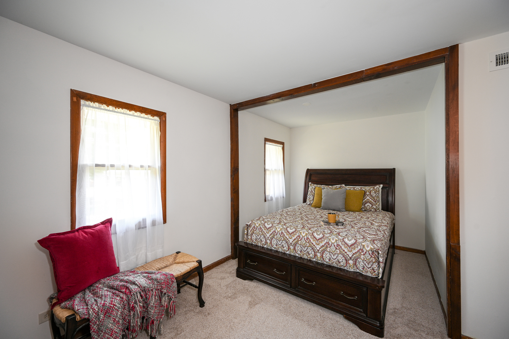 440 West Harrison Road Lombard, IL 60148 - Photo 18 of 26 a bedroom with a bed and wooden floor