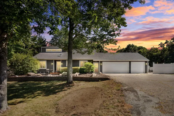 $629,900 | 3861 64th Street, Holland, MI 49423