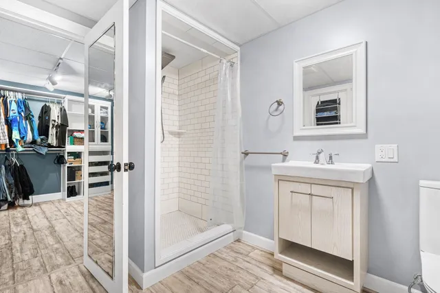 $635,000 | 3861 64th Street, Holland, MI 49423