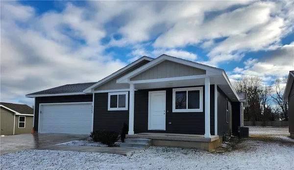 $185,000 | 131 McCartney Lane, Neodesha, KS 66757