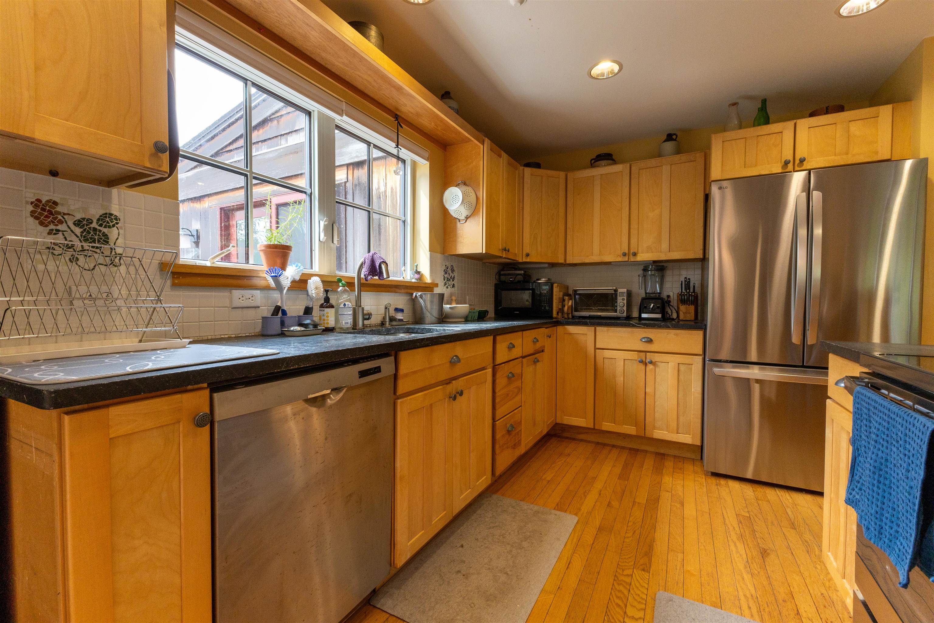 89 Steele Road Peterborough, NH 03458 - Photo 5 of 57