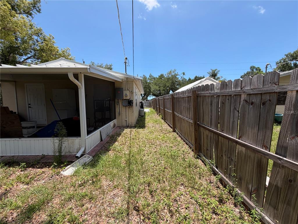 2195 Park Road Venice, FL 34293 - Photo 4 of 19