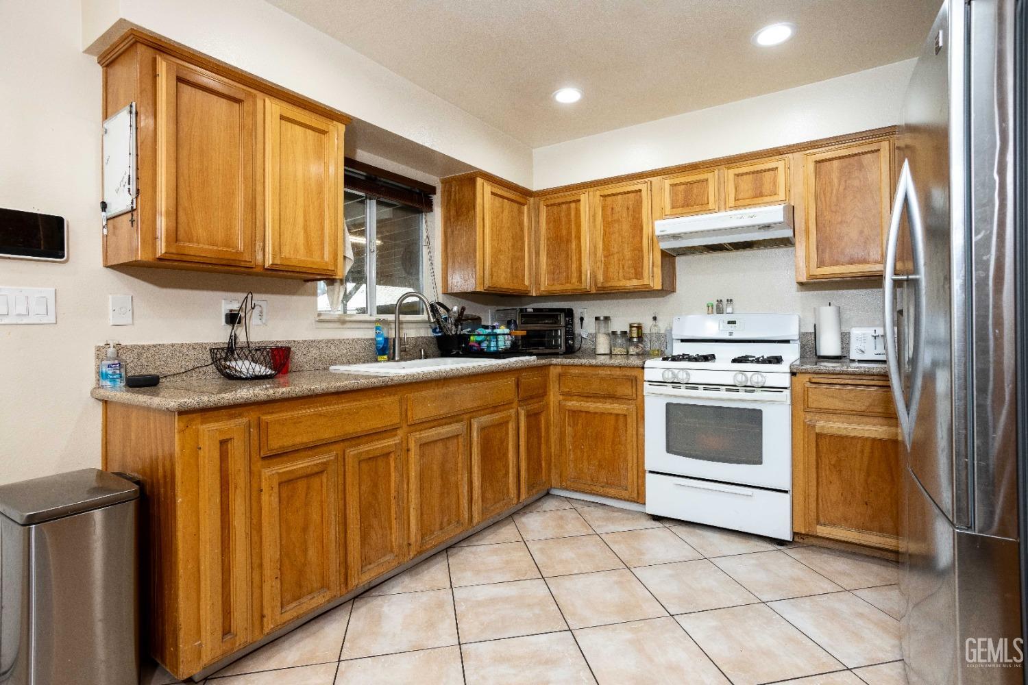 Undisclosed Address Shafter, CA 93263 - Photo 15 of 27