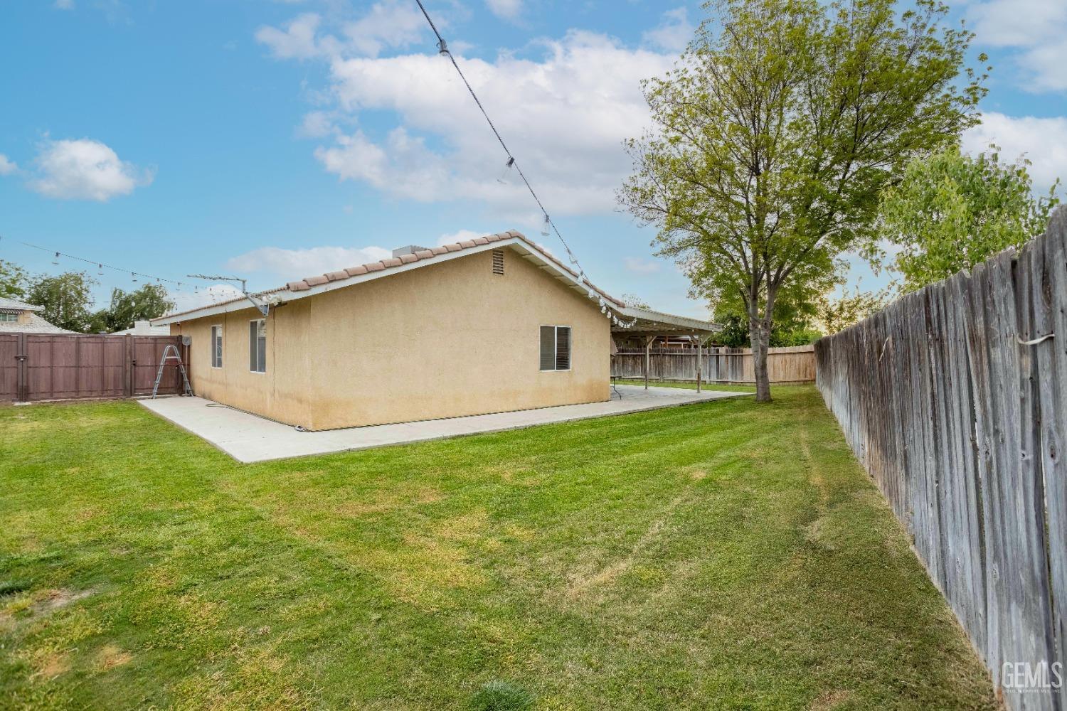 Undisclosed Address Shafter, CA 93263 - Photo 9 of 27