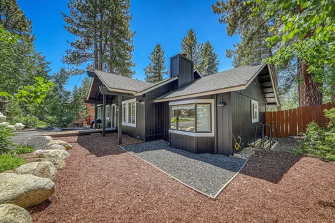 $937,500 | 10227 Laburnham Circle, Truckee, CA 96161