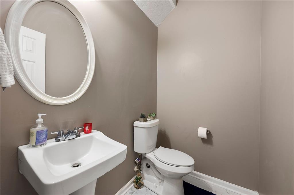 1552 Eastern Sunrise Lane Decatur, GA 30034 - Photo 4 of 20