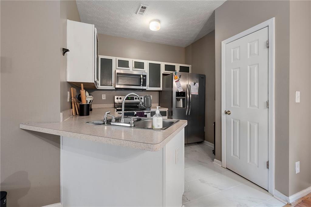 1552 Eastern Sunrise Lane Decatur, GA 30034 - Photo 8 of 20