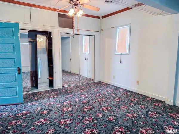 $130,000 | 705 West College Street, Marion, IL 62959