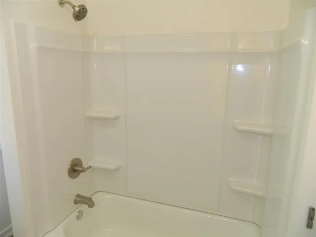 $1,450 | 110 West Mulberry Street, Leonard, TX 75452