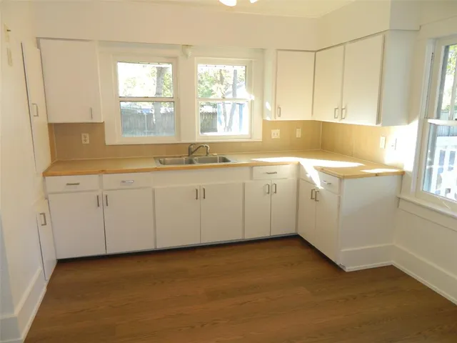 $1,450 | 110 West Mulberry Street, Leonard, TX 75452