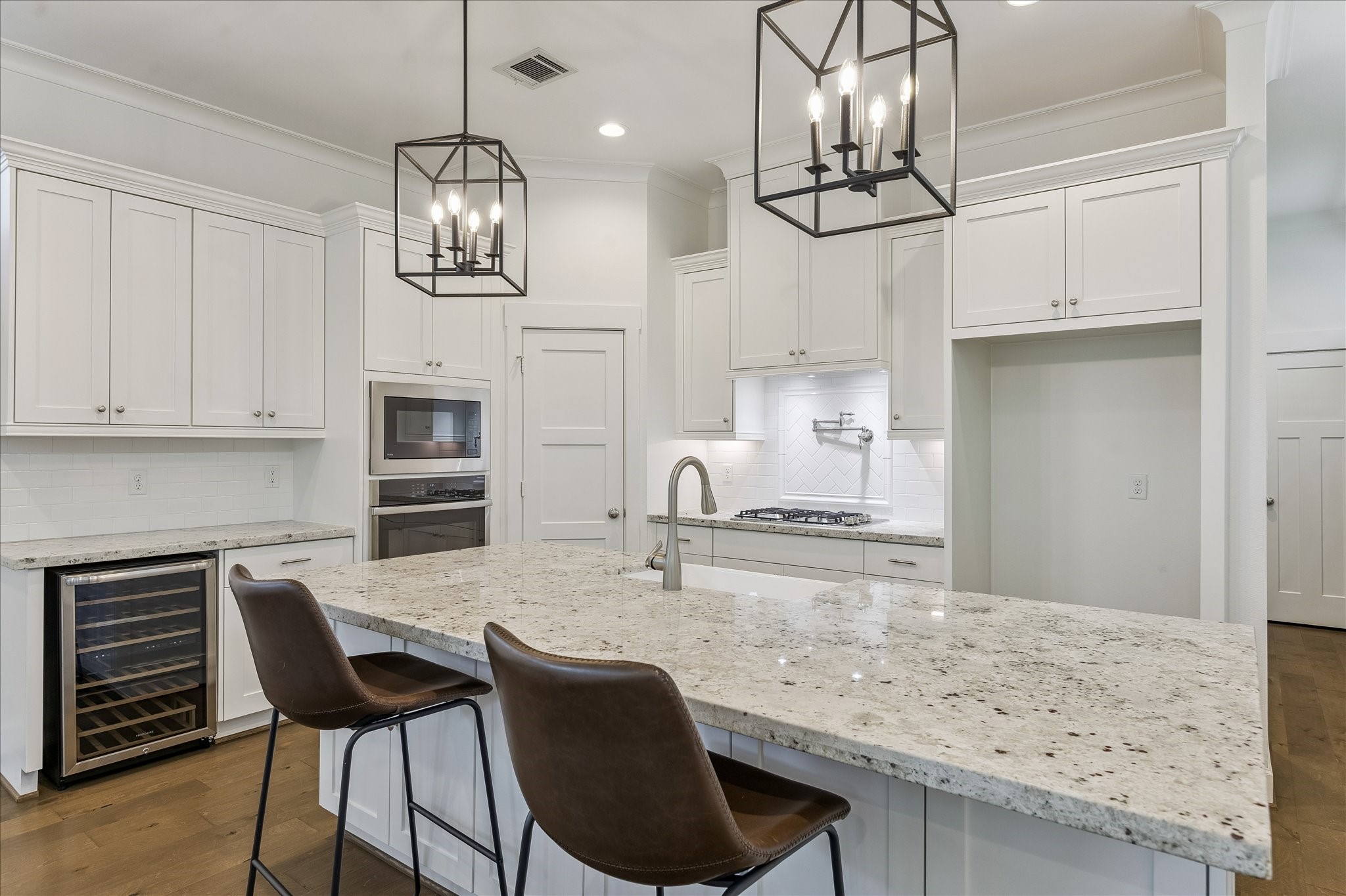 5237 Cornish Street, Unit C Houston, TX 77007 - Photo 3 of 14