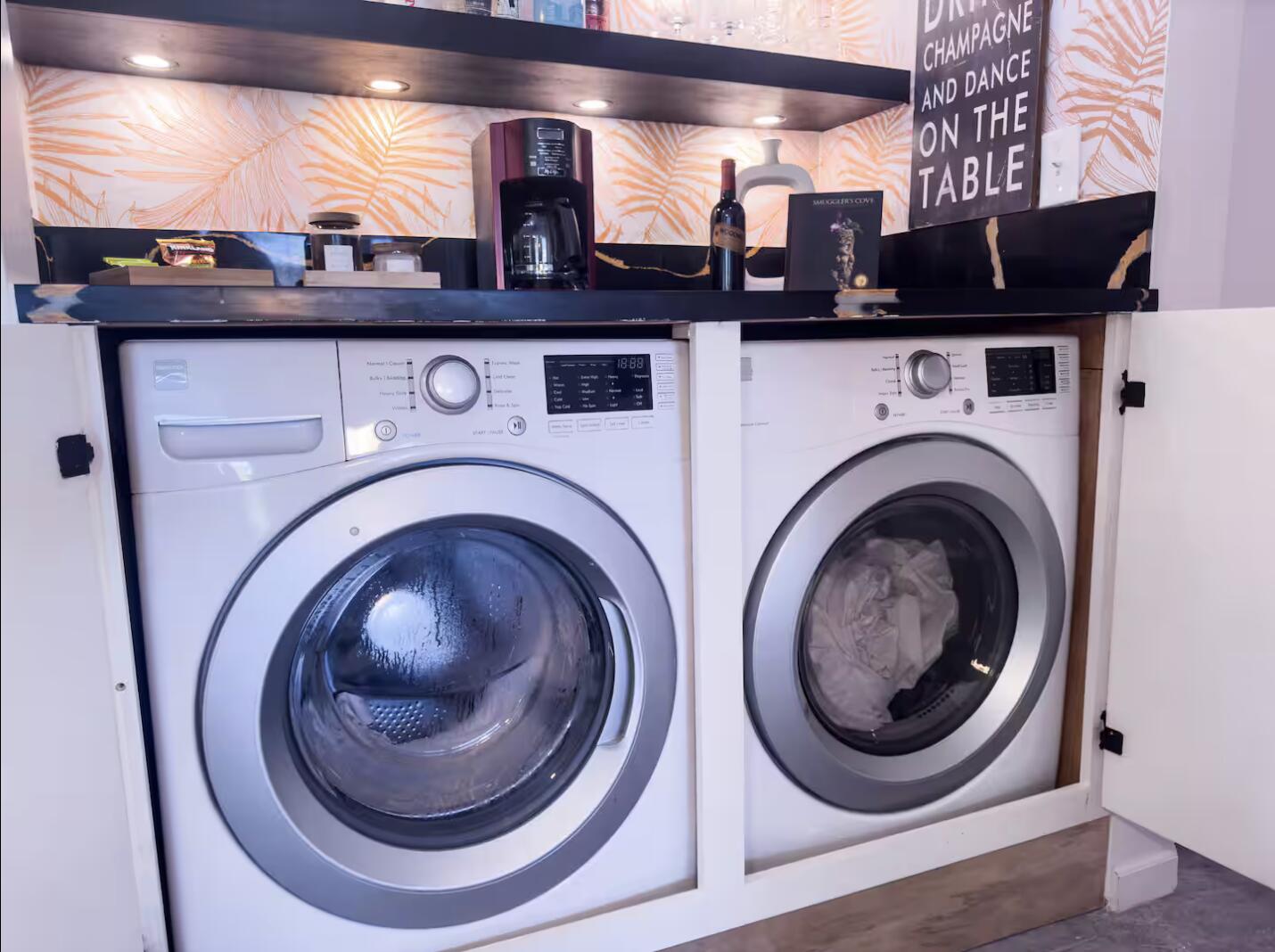 280 North Monterey Road Palm Springs, CA 92262 - Photo 27 of 29 a view of washer and dryer in a utility room