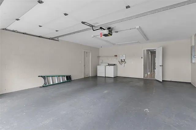 $3,000 | 8208 La Serena Drive, Tampa, FL 33614