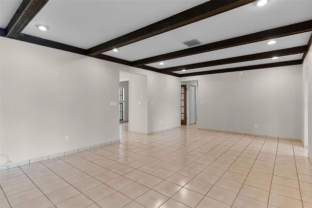 $3,000 | 8208 La Serena Drive, Tampa, FL 33614