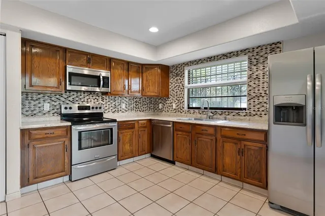 $3,000 | 8208 La Serena Drive, Tampa, FL 33614