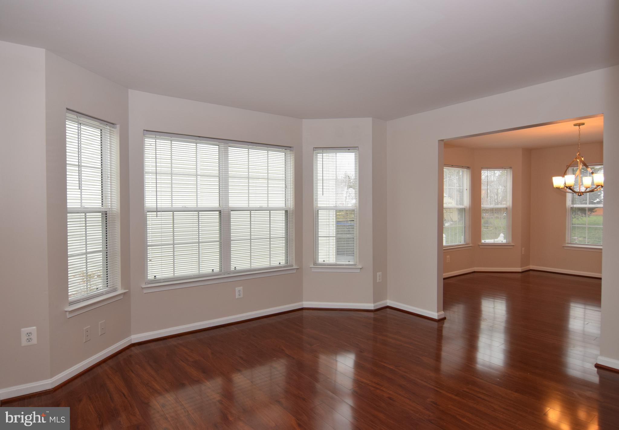 1904 Windys Run Road Baltimore, MD 21228 - Photo 3 of 18 Gallery Image 3