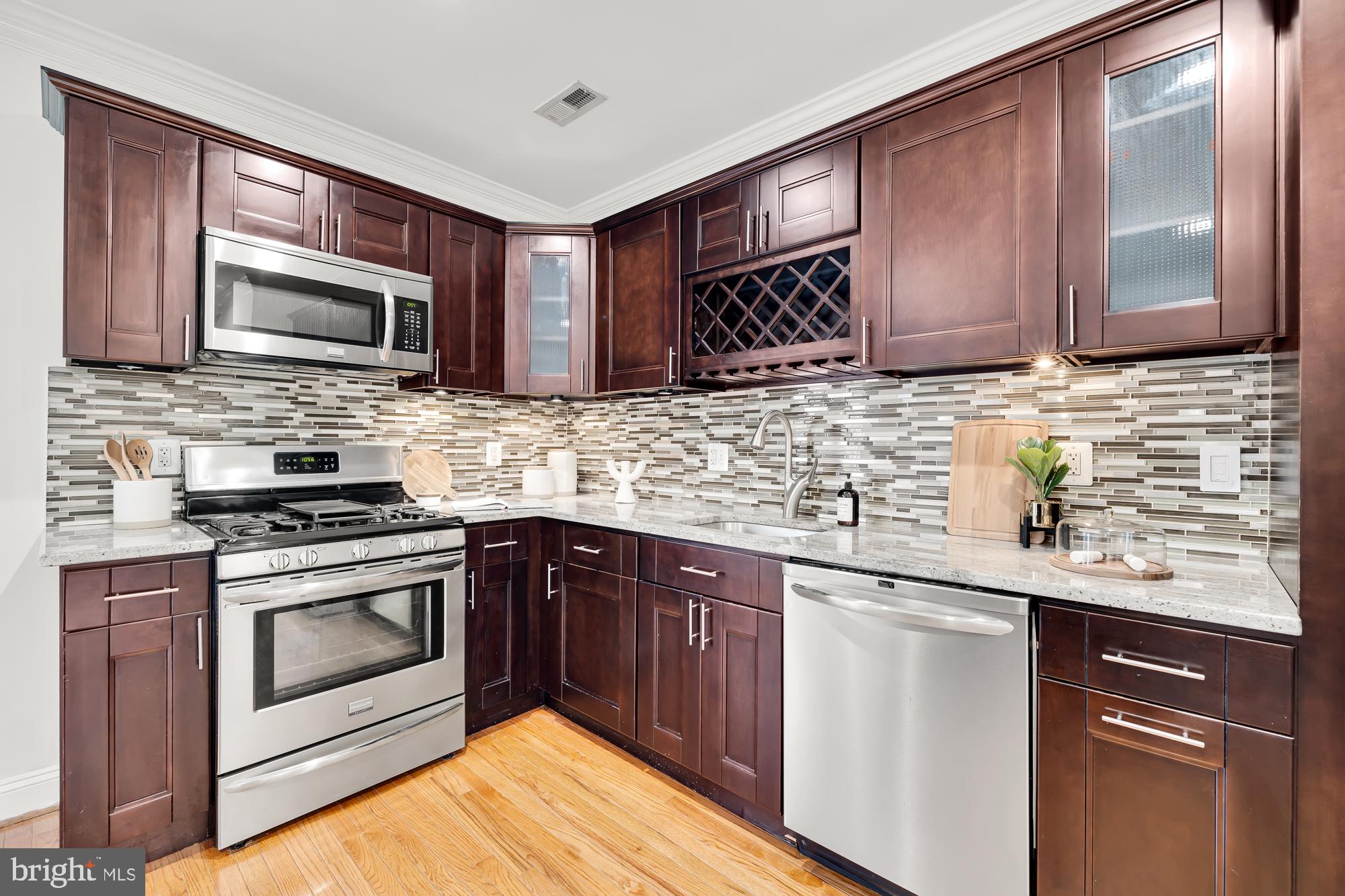 1015 15th Street Southeast Washington, DC 20003 - Photo 15 of 38