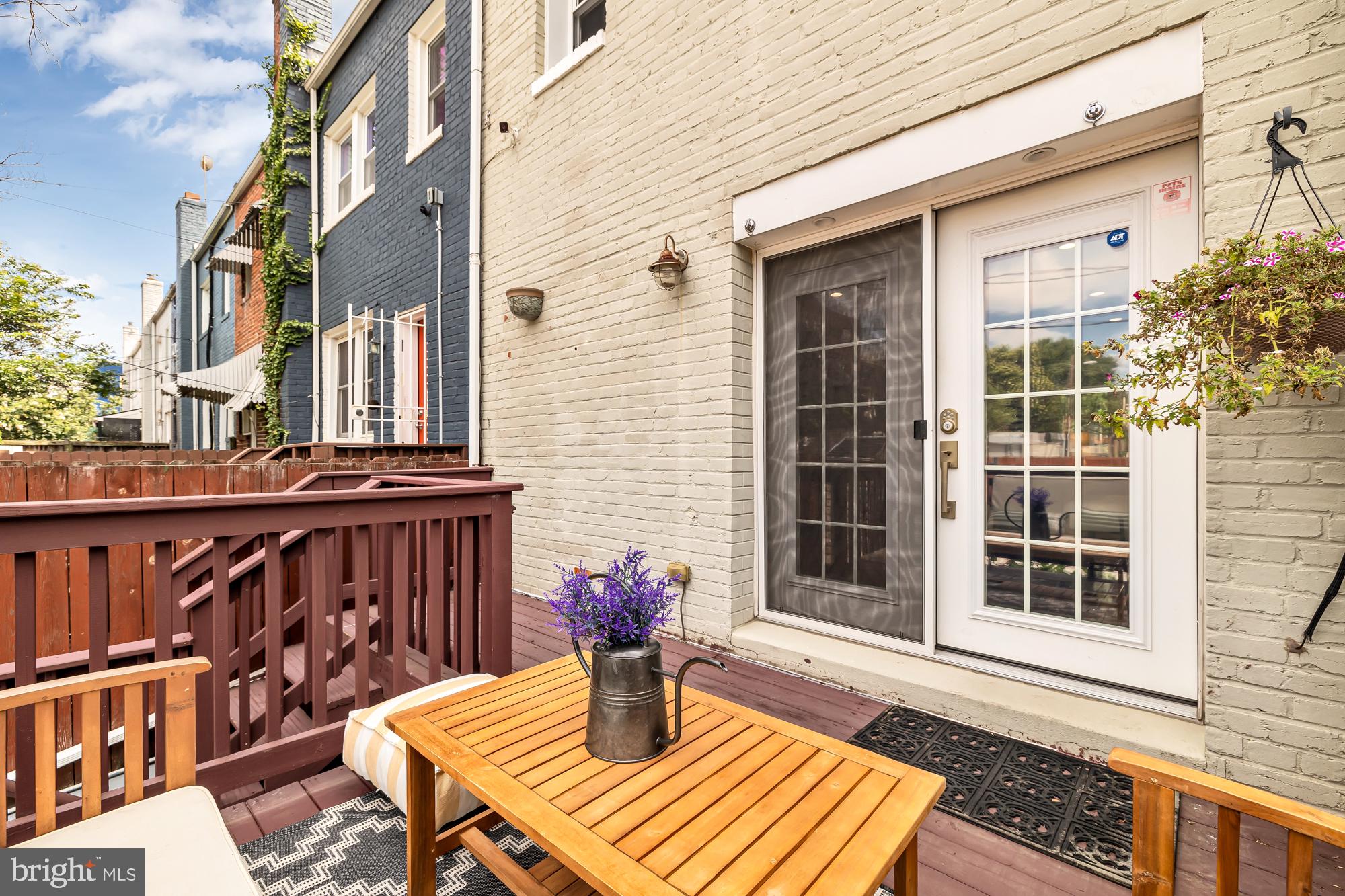 1015 15th Street Southeast Washington, DC 20003 - Photo 17 of 38