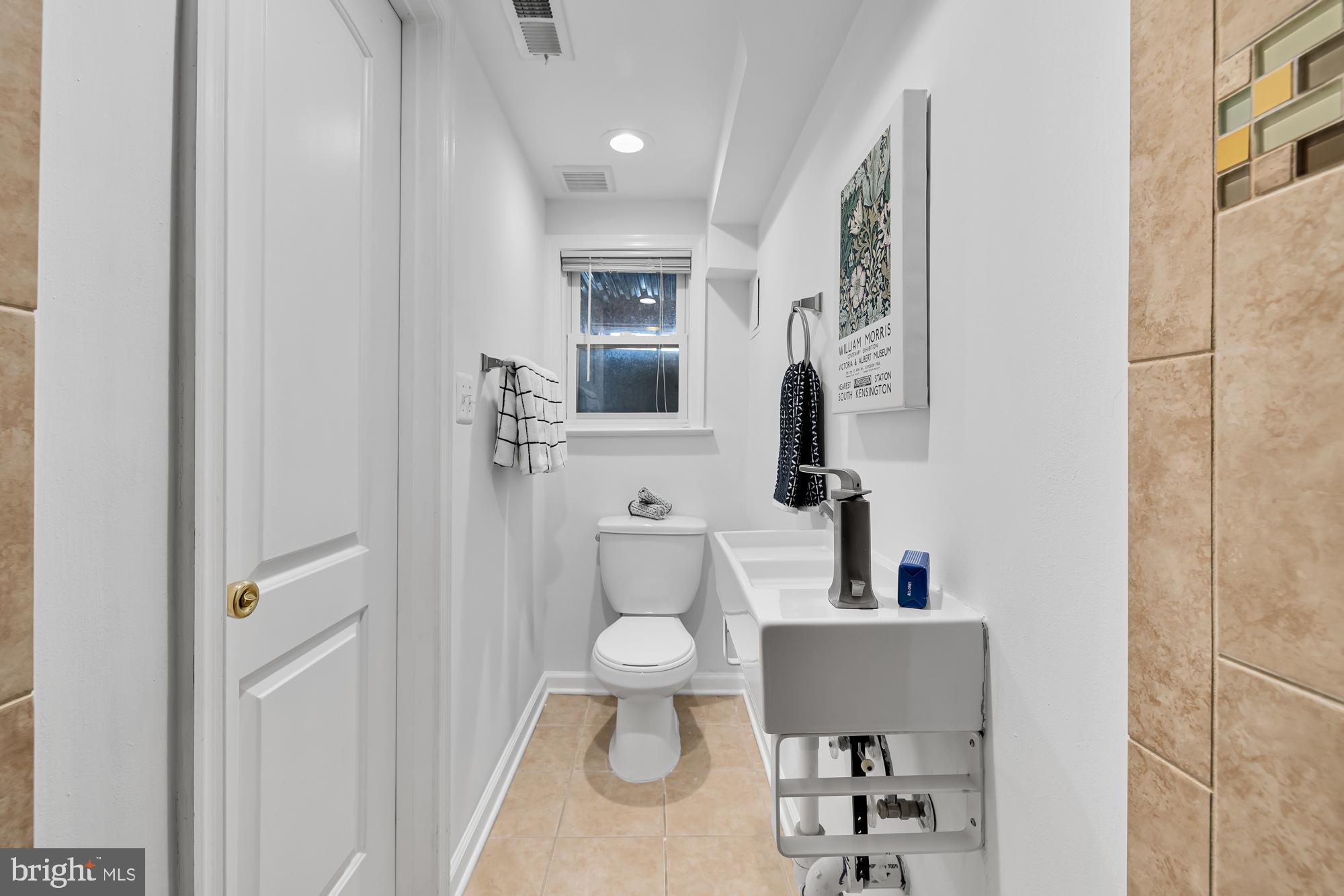 1015 15th Street Southeast Washington, DC 20003 - Photo 34 of 38