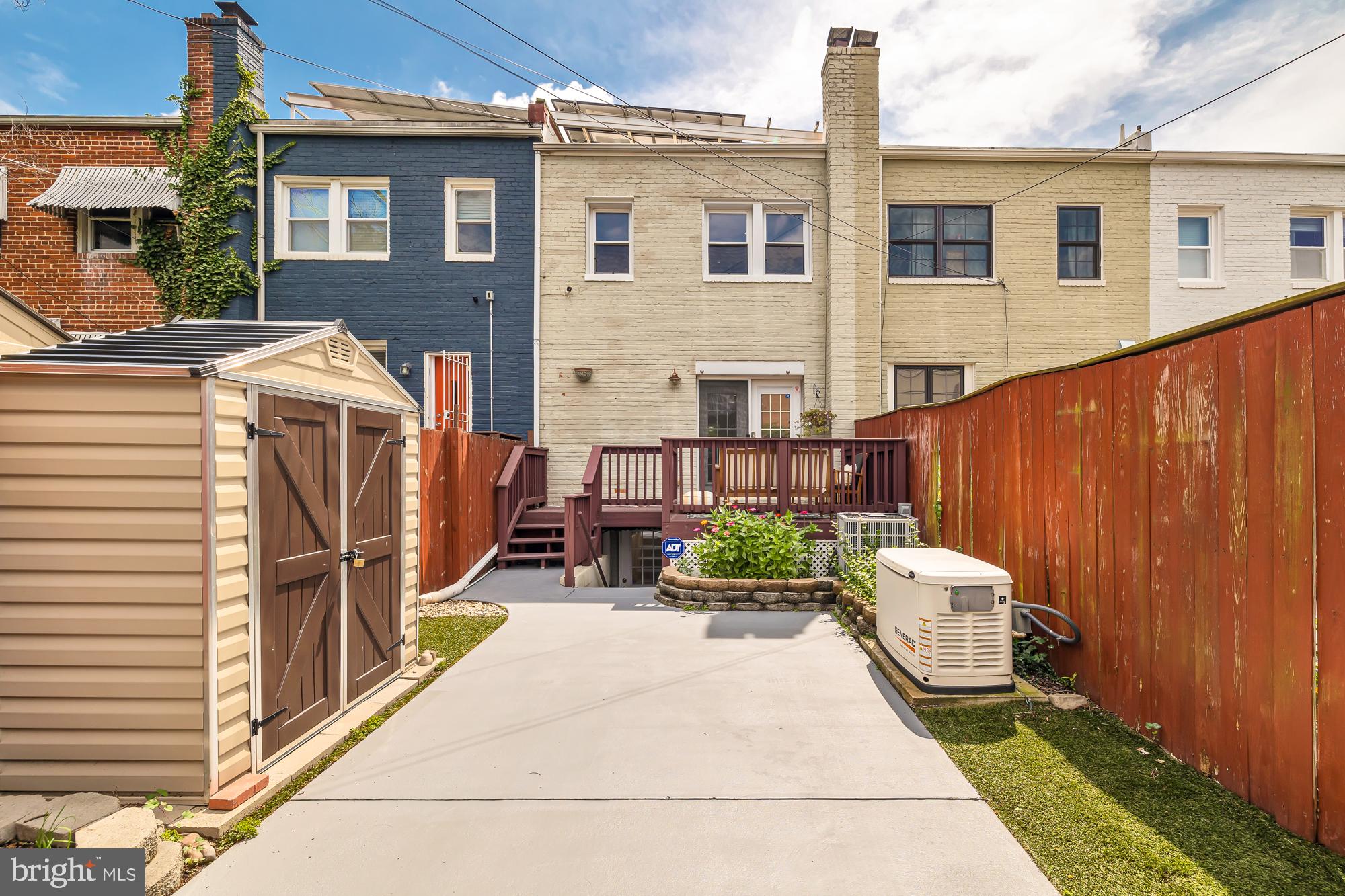 1015 15th Street Southeast Washington, DC 20003 - Photo 36 of 38