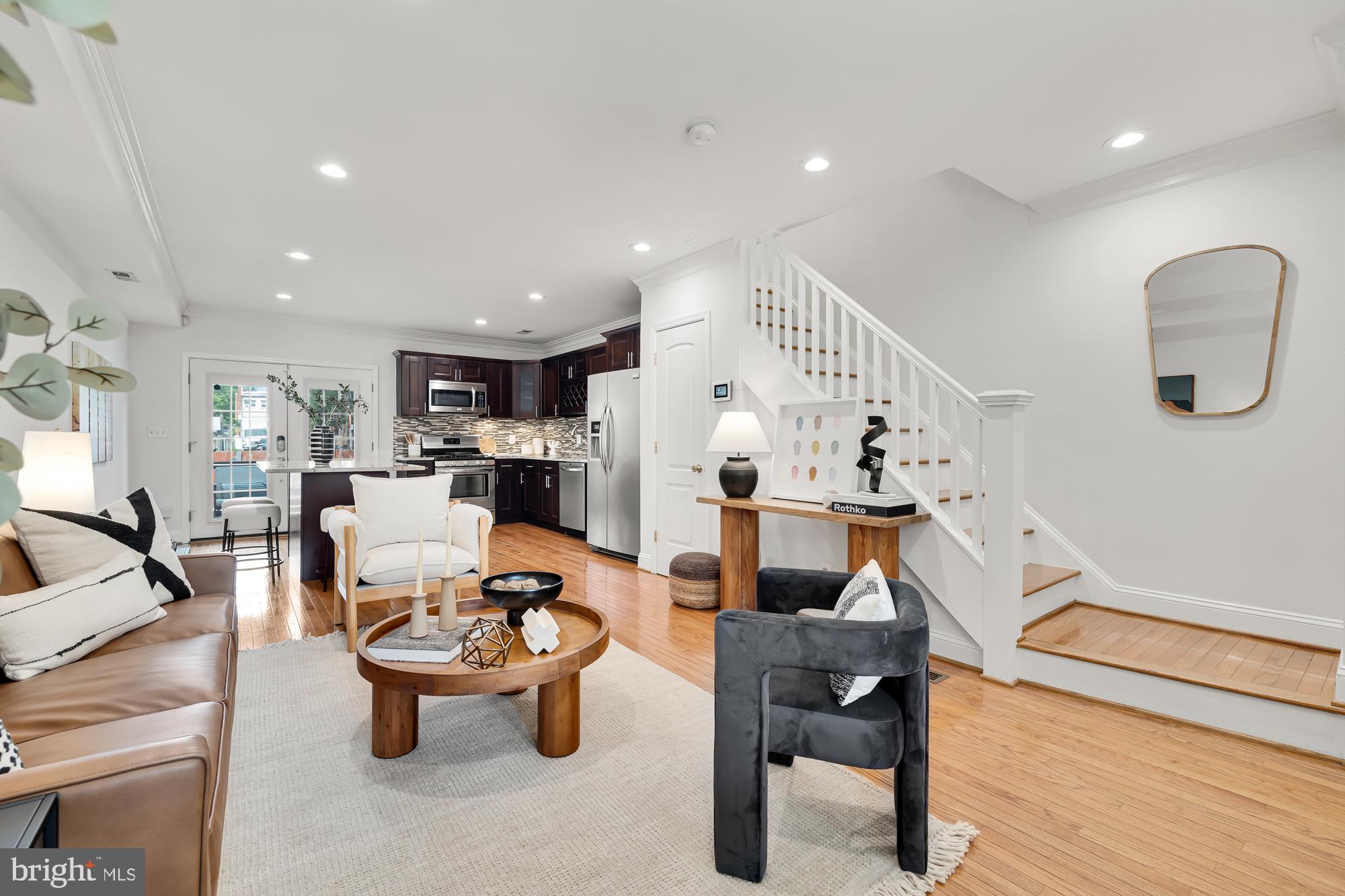 1015 15th Street Southeast Washington, DC 20003 - Photo 6 of 38