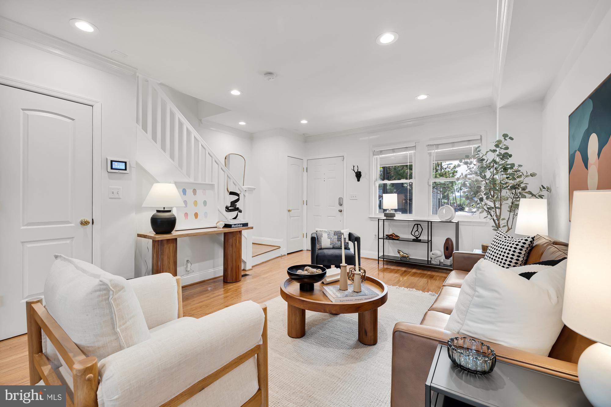 1015 15th Street Southeast Washington, DC 20003 - Photo 9 of 38