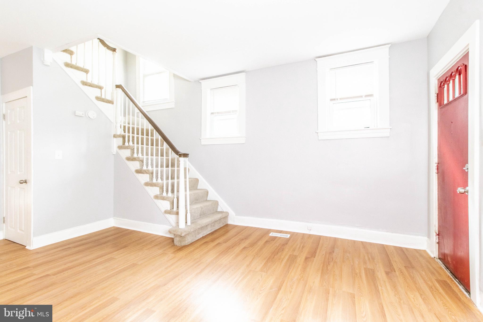 605 Benninghaus Road Baltimore, MD 21212 - Photo 3 of 30 a view of entryway with wooden floor