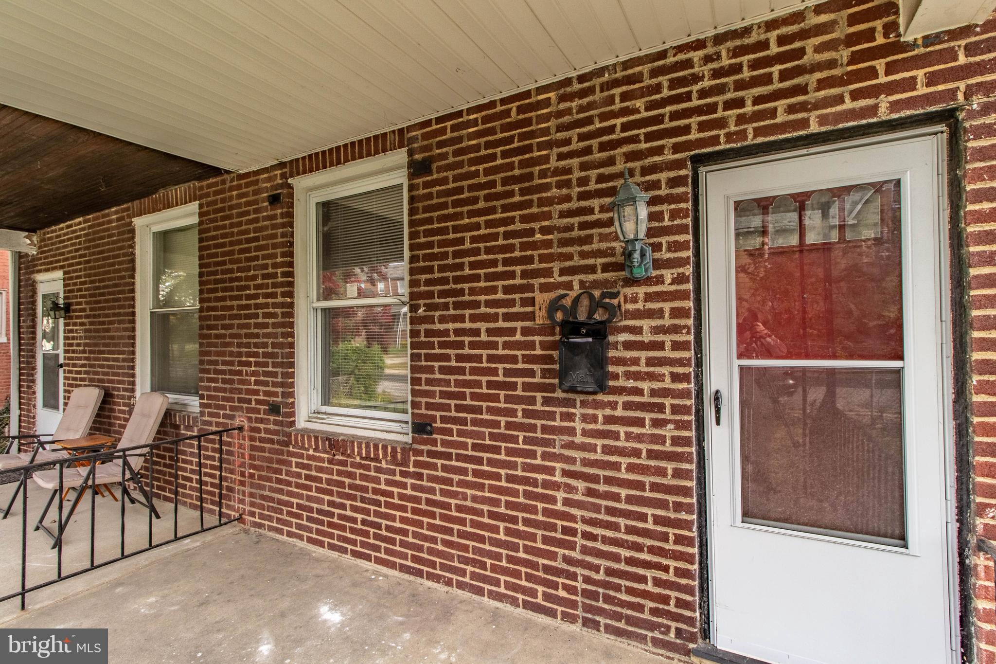 605 Benninghaus Road Baltimore, MD 21212 - Photo 26 of 30 a front view of a house