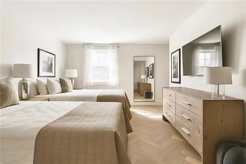 $3,900,000 | 416 Common Street, Unit PHB, New Orleans, LA 70130