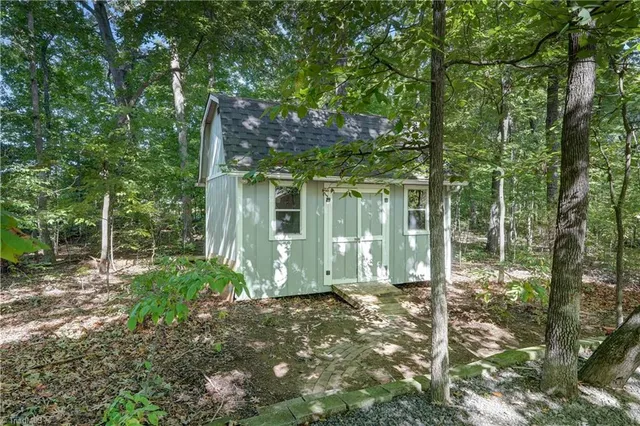 $375,000 | 2310 Belmont Drive, Reidsville, NC 27320