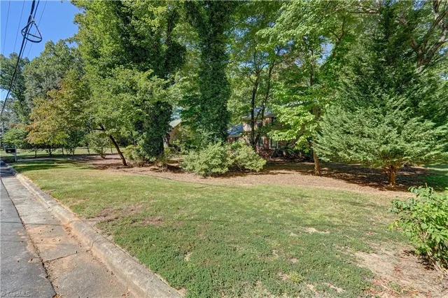 $375,000 | 2310 Belmont Drive, Reidsville, NC 27320